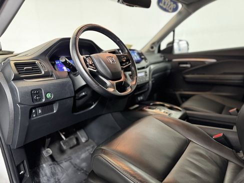 Used 2022 Honda Pilot Special Edition image 11