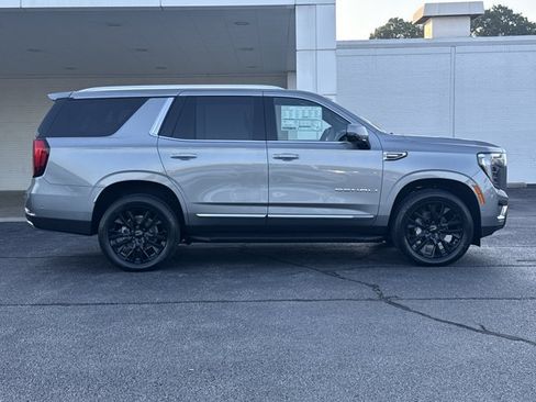New 2026 GMC Yukon Denali w/ Advanced Technology Package AWD/4WD image 2