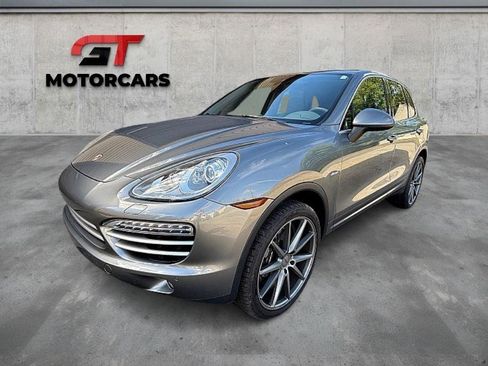 Used 2014 Porsche Cayenne Diesel Platinum Edition AWD/4WD image 1