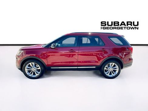 Used 2019 Ford Explorer XLT w/ Equipment Group 202A FWD image 4