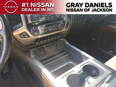 Used 2018 GMC Sierra 1500 Denali w/ Denali Ultimate Package AWD/4WD image 21