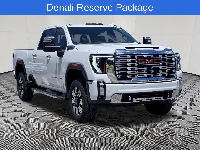 Used 2024 GMC Sierra 3500 Denali w/ Denali Reserve Package AWD/4WD image 3