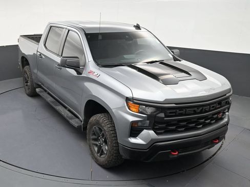 Used 2024 Chevrolet Silverado 1500 Custom Trail Boss AWD/4WD image 18