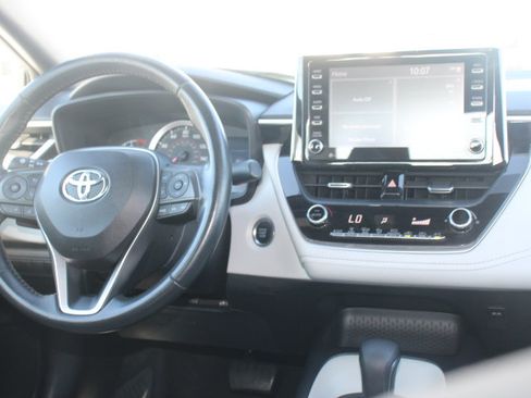 Used 2021 Toyota Corolla SE w/ Carpet Mat Package (TMS) FWD image 21