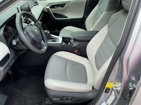 Used 2021 Toyota RAV4 XLE Premium AWD/4WD image 12