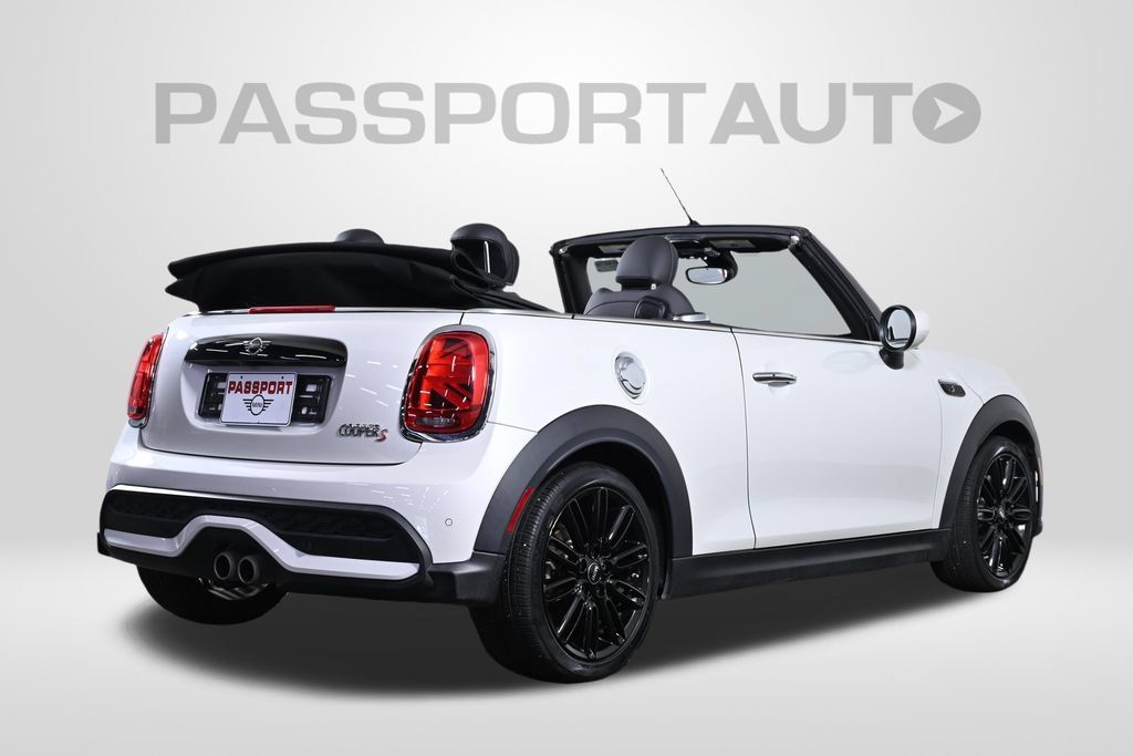 Used 2024 MINI Cooper S FWD image 7