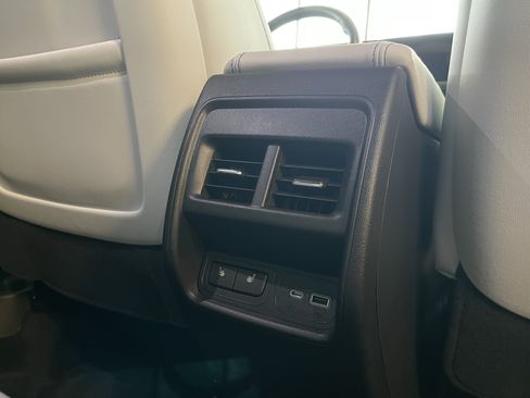 Certified 2024 Cadillac XT4 Sport AWD/4WD image 21