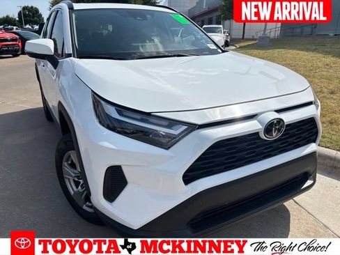 Used 2024 Toyota RAV4 XLE w/ Convenience Package FWD image 1