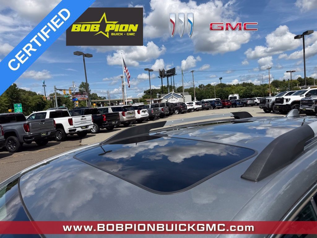 Certified 2023 GMC Acadia SLT w/ Preferred Package AWD/4WD image 7