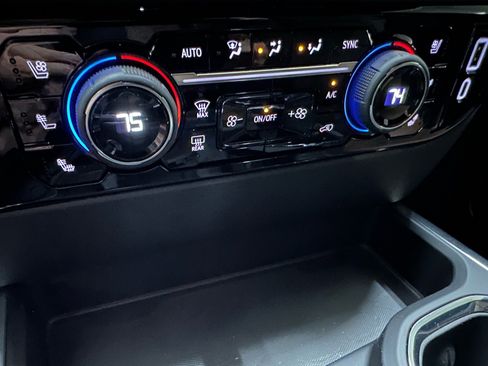 Used 2025 Chevrolet Silverado 1500 High Country w/ High Country Premium Package image 41