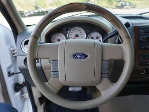 Used 2004 Ford F150 Lariat image 23