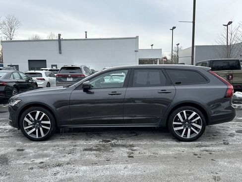 Certified 2023 Volvo V90 B6 Cross Country Plus w/ Climate Package image 7