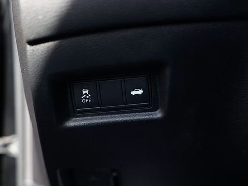 Used 2017 INFINITI Q50 Signature Edition w/ All Weather Package (L93) image 49