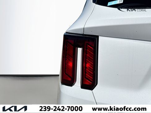 New 2026 Kia Sorento LX FWD image 9