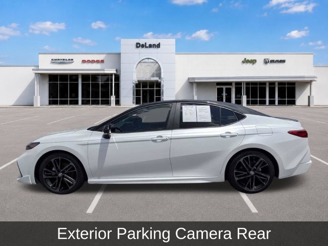 Used 2025 Toyota Camry XSE FWD image 9