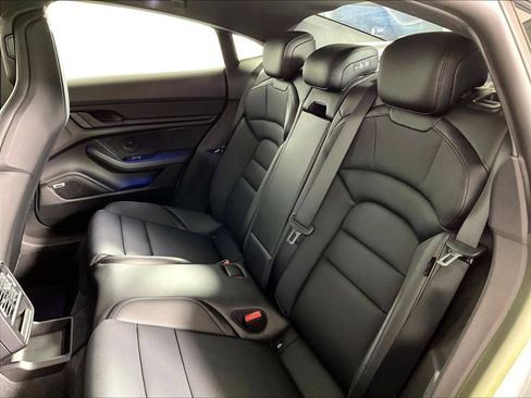 Used 2023 Porsche Taycan RWD image 20