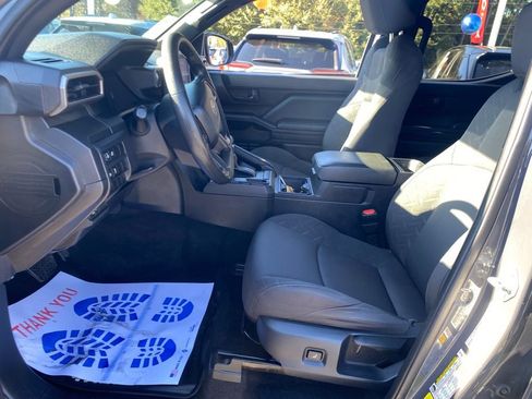 Used 2024 Toyota Tacoma SR image 6