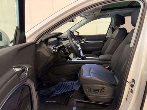 Certified 2024 Audi Q8 e-tron Premium Plus w/ Premium Plus Package AWD/4WD image 5