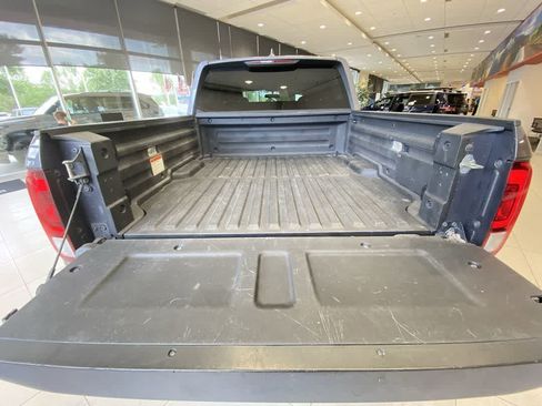 Used 2017 Honda Ridgeline RT image 25