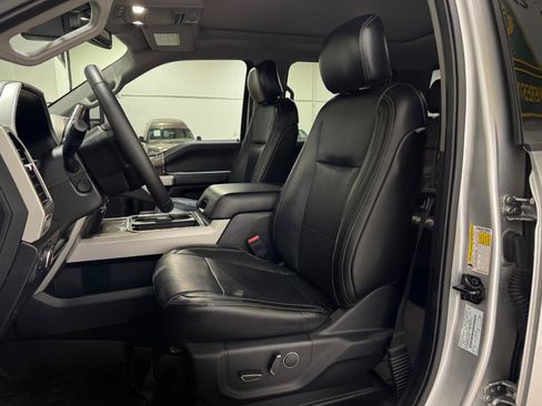 Used 2019 Ford F350 Lariat w/ Lariat Ultimate Package AWD/4WD image 4