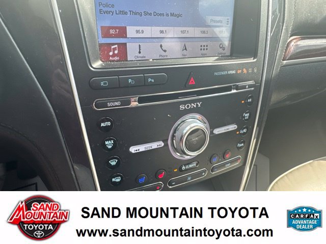 Used 2018 Ford Explorer Platinum AWD/4WD image 23