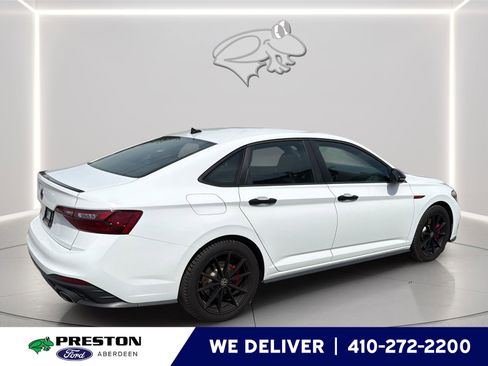 Used 2024 Volkswagen Jetta GLI 40th Anniversary Edition FWD image 5