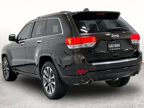 Used 2017 Jeep Grand Cherokee Overland w/ Jeep Active Safety Group image 15