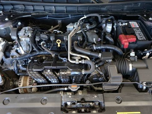 Used 2024 Nissan Altima 2.5 SV FWD image 46