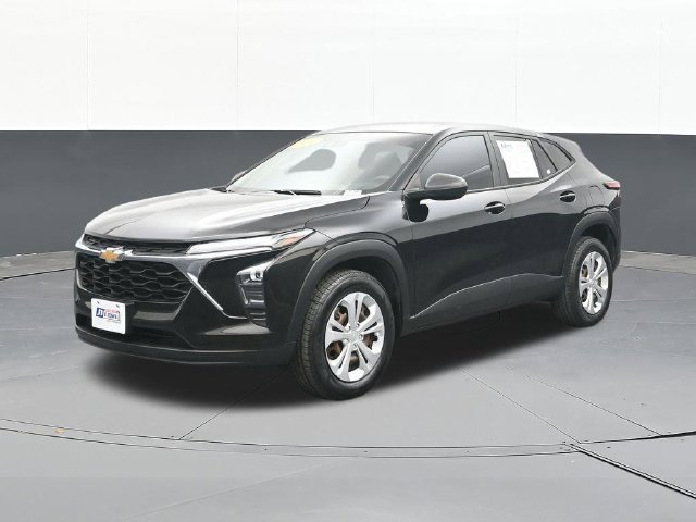 Used 2024 Chevrolet Trax LS FWD image 3