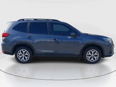 Used 2022 Subaru Forester Premium w/ Popular Package #1 AWD/4WD image 8