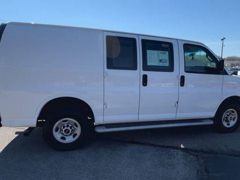 Certified 2024 GMC Savana 2500 w/ Driver Convenience Package RWD image 9