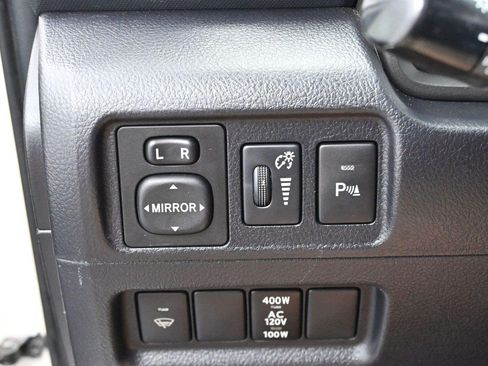 Used 2016 Toyota 4Runner Limited AWD/4WD image 28
