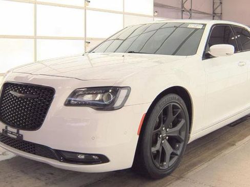Used 2022 Chrysler 300 S image 1