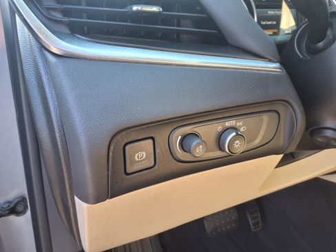 Used 2019 Buick Enclave Premium w/ Experience Buick Package image 11