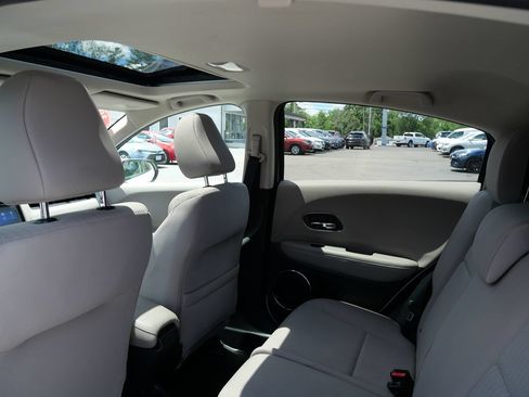 Used 2018 Honda HR-V EX image 20