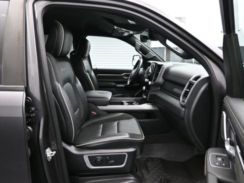 Used 2021 RAM 1500 Laramie image 12