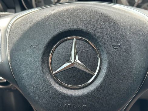 Used 2016 Mercedes-Benz CLA 250 4MATIC image 32