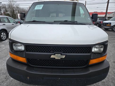Used 2013 Chevrolet Express 3500 Extended image 3
