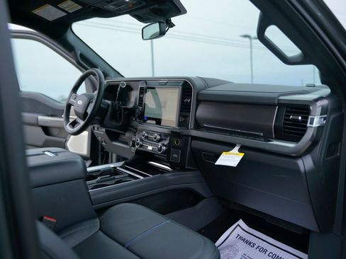 New 2026 Ford F250 Platinum image 28