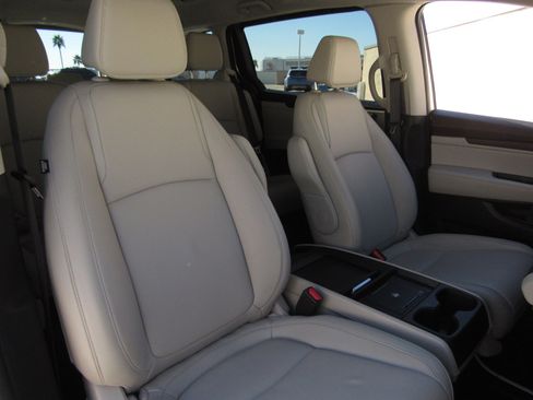 Used 2025 Honda Odyssey EX-L image 11