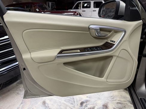 Used 2016 Volvo S60 T5 Premier FWD image 29