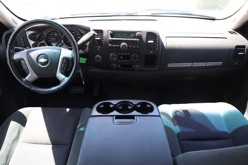 Used 2009 Chevrolet Silverado 1500 LT w/ Power Pack Plus AWD/4WD image 18