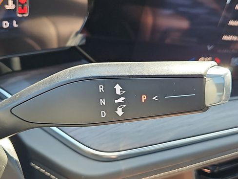 New 2025 Chevrolet Suburban Premier image 13