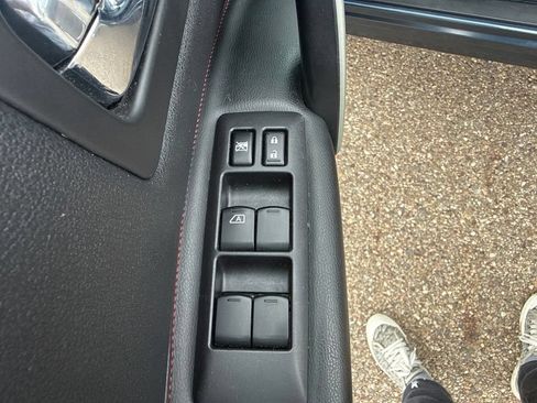 Used 2013 Nissan Rogue SL AWD/4WD image 11