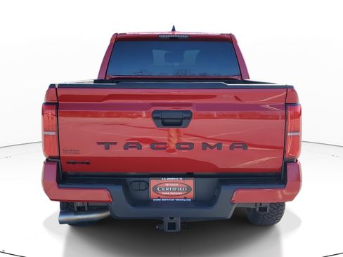 Used 2025 Toyota Tacoma TRD Sport image 5