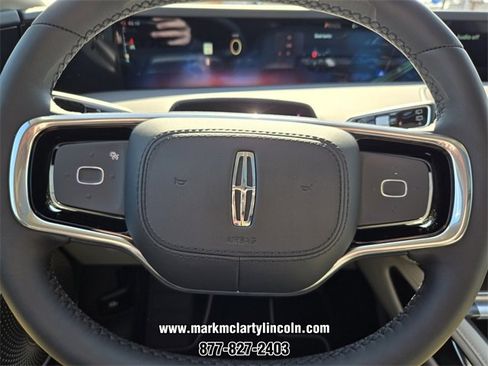 New 2026 Lincoln Nautilus Reserve image 19