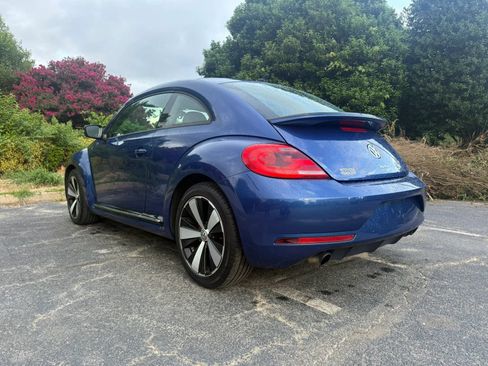 Used 2014 Volkswagen Beetle R-Line FWD image 6