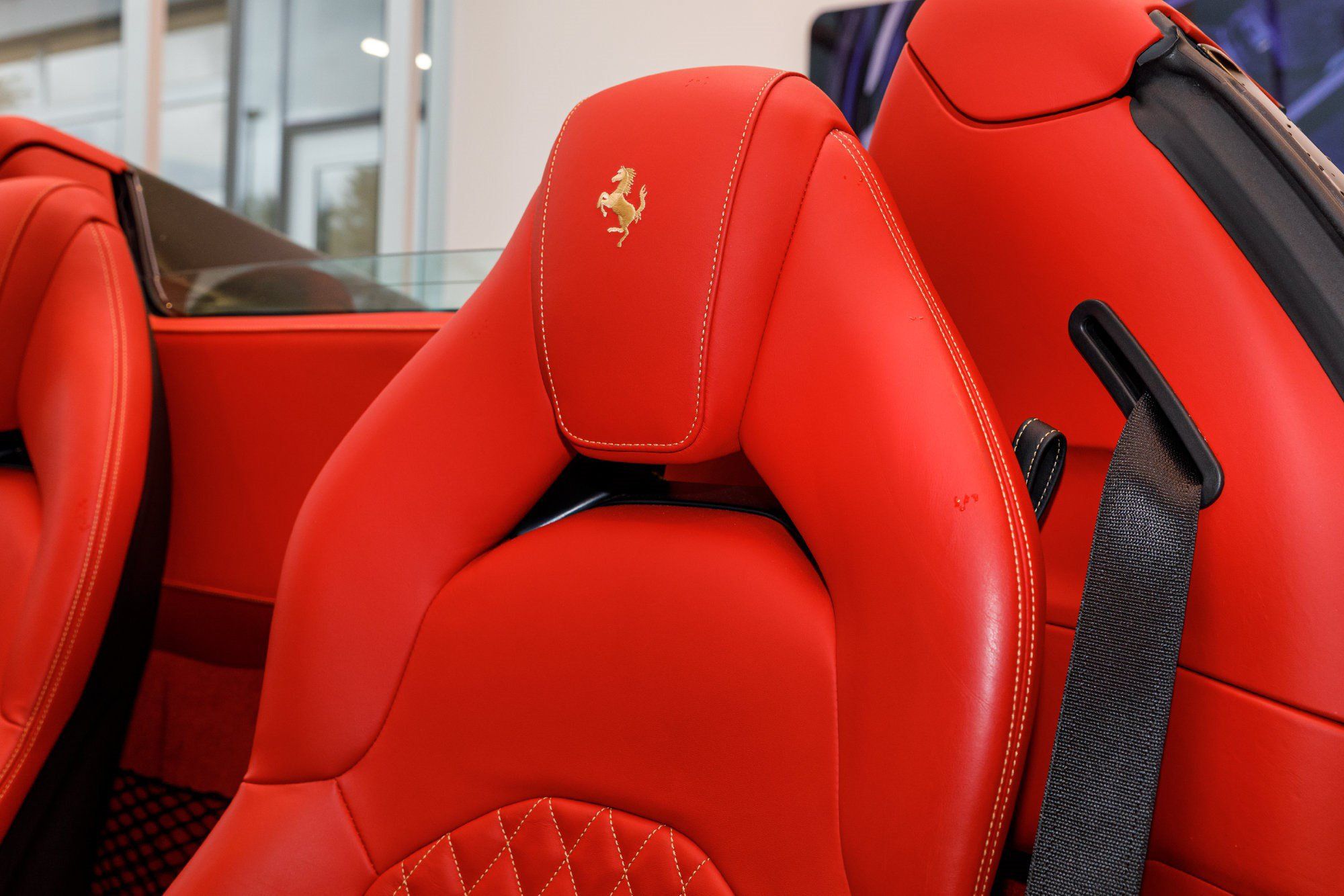 Used 2018 Ferrari 488 Spider RWD image 35