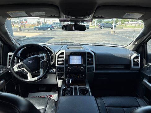 Used 2019 Ford F150 Lariat w/ Trailer Tow Package RWD image 8