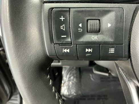 Used 2021 Nissan Rogue SL w/ Premium Package image 15